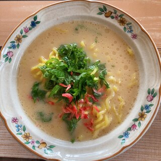 大葉の豚骨ラーメン